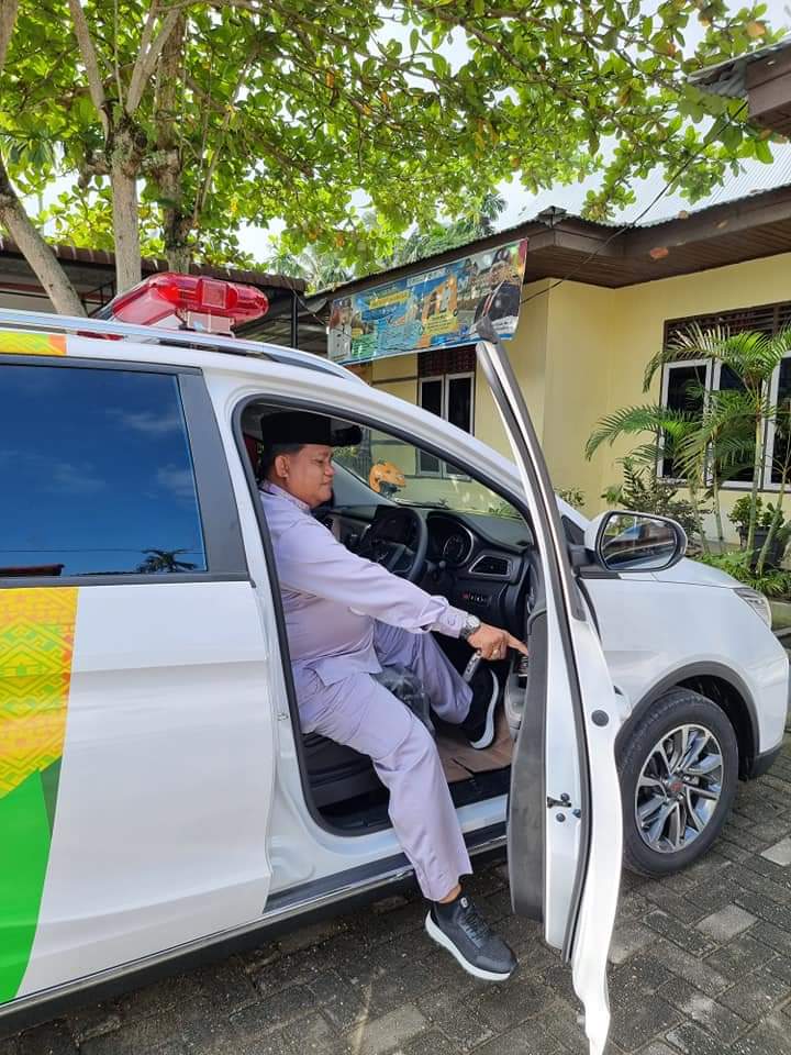 Ambulance Untuk Warga Desa Baru Pelayanan 24 Jam. Ambulance Untuk Warga Desa Baru Pelayanan 24 Jam.i