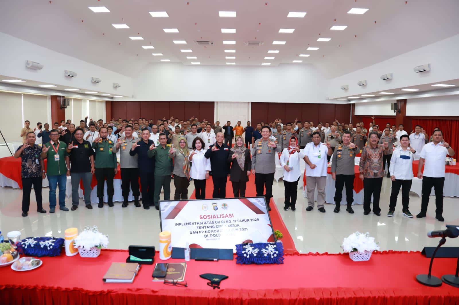 Kolaborasi Dengan KLHK, Polda Riau Gelar Sosialisasi Implementasi UU Cipta Kerja dan Turunannya Soali