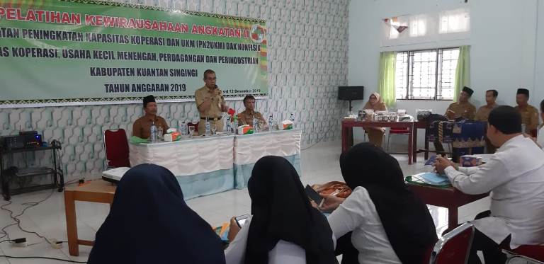 Bupati Mursini Buka Pelatihan Kewirausahaan Angkatan II Tahun 2019 Bupati Mursini Buka Pelatihan Kewirausahaan Angkatan II Tahun 2019i