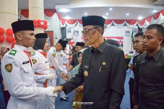 Paskibraka Kampar Dikukuhkan, Bupati Berharap Mampu Berikan Pengaruh Positif Bagi Anak Bangsa Paskibraka Kampar Dikukuhkan, Bupati Berharap Mampu Berikan Pengaruh Positif Bagi Anak Bangsai