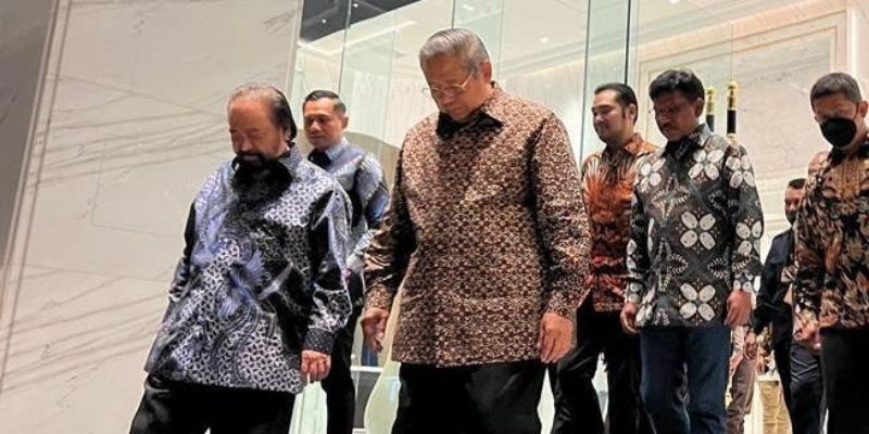 Pertemuan SBY dan Surya Paloh, Konfirmasi Koalisi Pemerintah Pecah? Pertemuan SBY dan Surya Paloh, Konfirmasi Koalisi Pemerintah Pecah?i