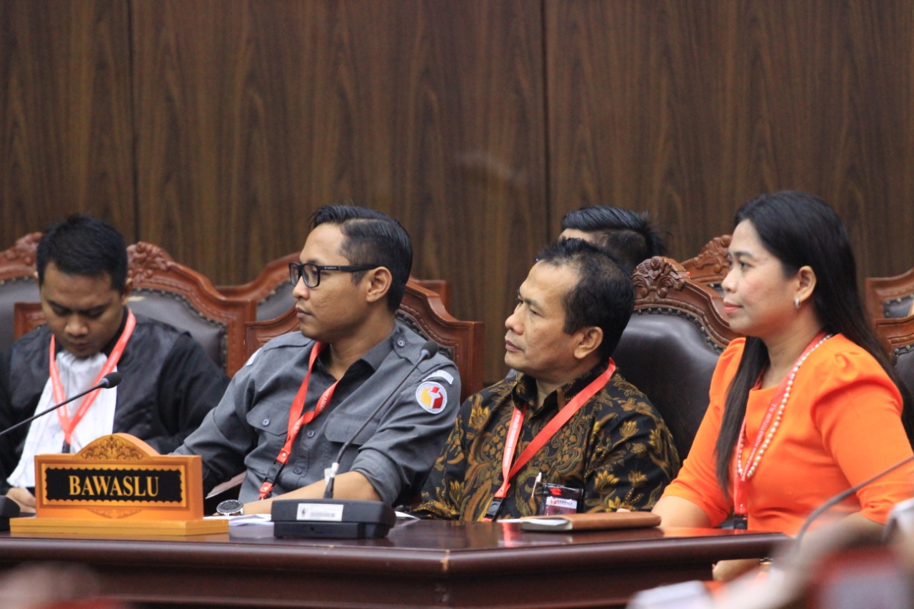 Ditolak MK, Perkara PHPU Nasdem dan PDIP Kandas Ditolak MK, Perkara PHPU Nasdem dan PDIP Kandasi