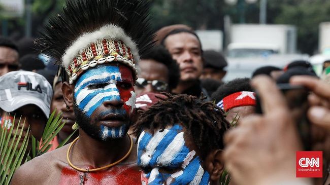 Demo Papua Merdeka di Sorong Ricuh, Dua Brimob Terlukai