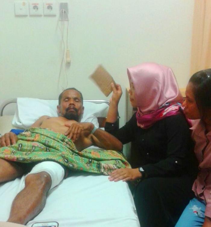 Diserang Beruang Madu, Petani Karet di Rohul Luka-luka Diserang Beruang Madu, Petani Karet di Rohul Luka-lukai