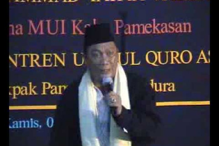 Hakim Minta Yahya Waloni Dihadirkan dalam Sidang Hakim Minta Yahya Waloni Dihadirkan dalam Sidangi