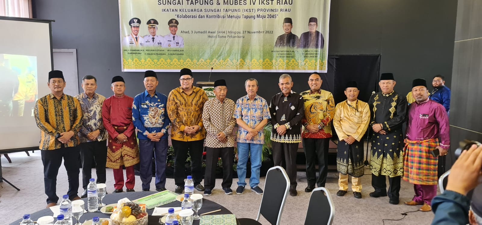 Sapaat Dt Laksamano Mudo terpilih kembali sebagai Ketua Umum IKST Riau Periode 2022 - 2025. Sapaat Dt Laksamano Mudo terpilih kembali sebagai Ketua Umum IKST Riau Periode 2022 - 2025.i