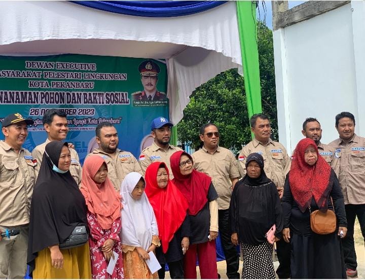 MAPEL gelar acara penanaman pohon dan santunan anak yatim dan pemeriksaan kesehatan gratis MAPEL gelar acara penanaman pohon dan santunan anak yatim dan pemeriksaan kesehatan gratisi