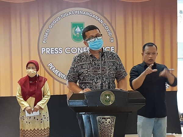 Riau Berlakukan Istilah Suspek, Probable, dan Konfirmasi Covid-19 Riau Berlakukan Istilah Suspek, Probable, dan Konfirmasi Covid-19i