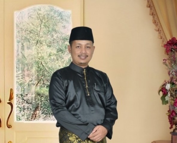 Tokoh Masyarakat Tapung Rais Hasan Piliang Kecam Pabrik Kelapa Sawit Diduga Buang Limbah ke Sungai Tokoh Masyarakat Tapung Rais Hasan Piliang Kecam Pabrik Kelapa Sawit Diduga Buang Limbah ke Sungaii