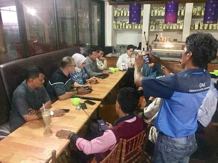 Cemarkan Nama Baik Partai, PDIP Akan Proses Hukum Morlan Simanjuntak Cemarkan Nama Baik Partai, PDIP Akan Proses Hukum Morlan Simanjuntaki
