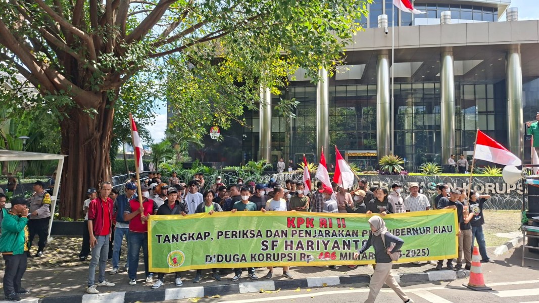 Mahasiswa Desak Tangkap Plt Gubernur Riau SF Hariyanto, Disebut Biang Kerok Korupsi Riau