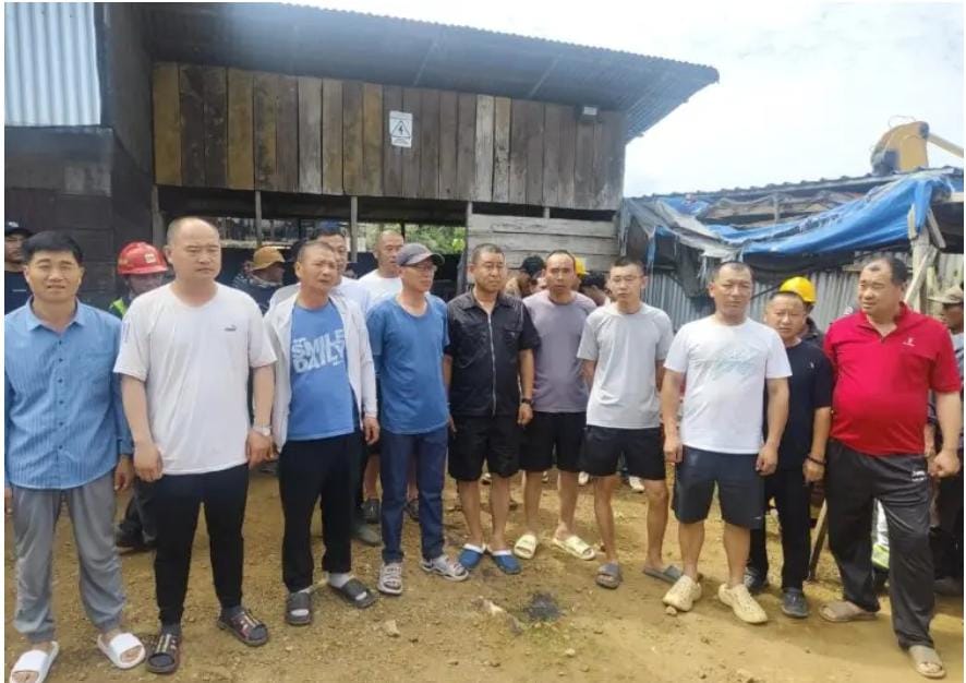 13 WNA Tiongkok Ditemukan di Tambang Pasaman Barat, Diduga Langgar Aturan Ketenagakerjaan 13 WNA Tiongkok Ditemukan di Tambang Pasaman Barat, Diduga Langgar Aturan Ketenagakerjaani