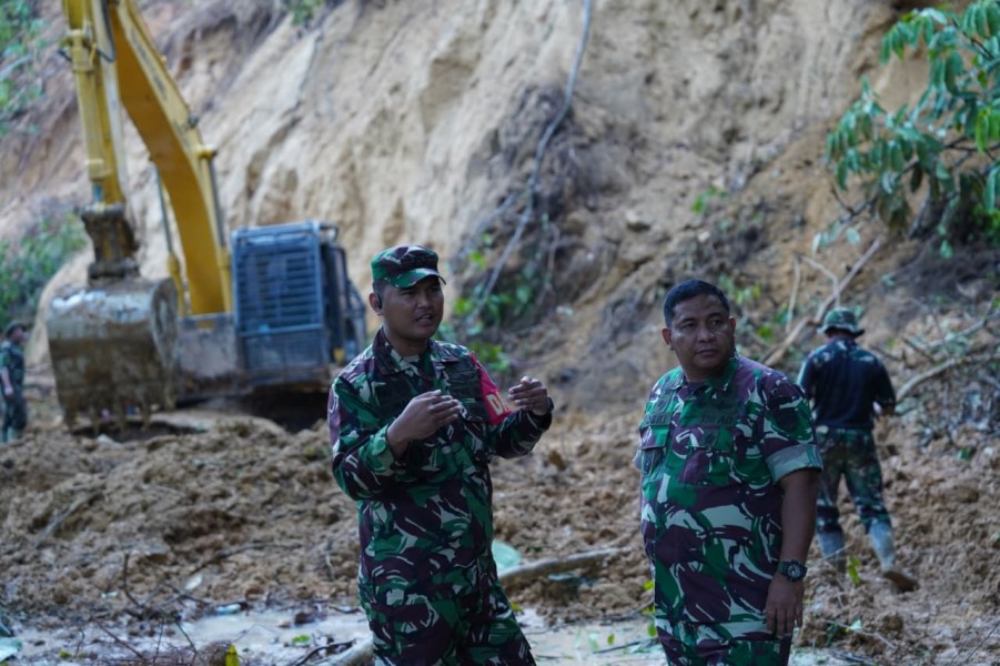 Kasdam I/BB Tinjau Pembukaan Jalan Tarutung–Simpang Rampah–Sibolga, 42 Km Sudah Terbukai