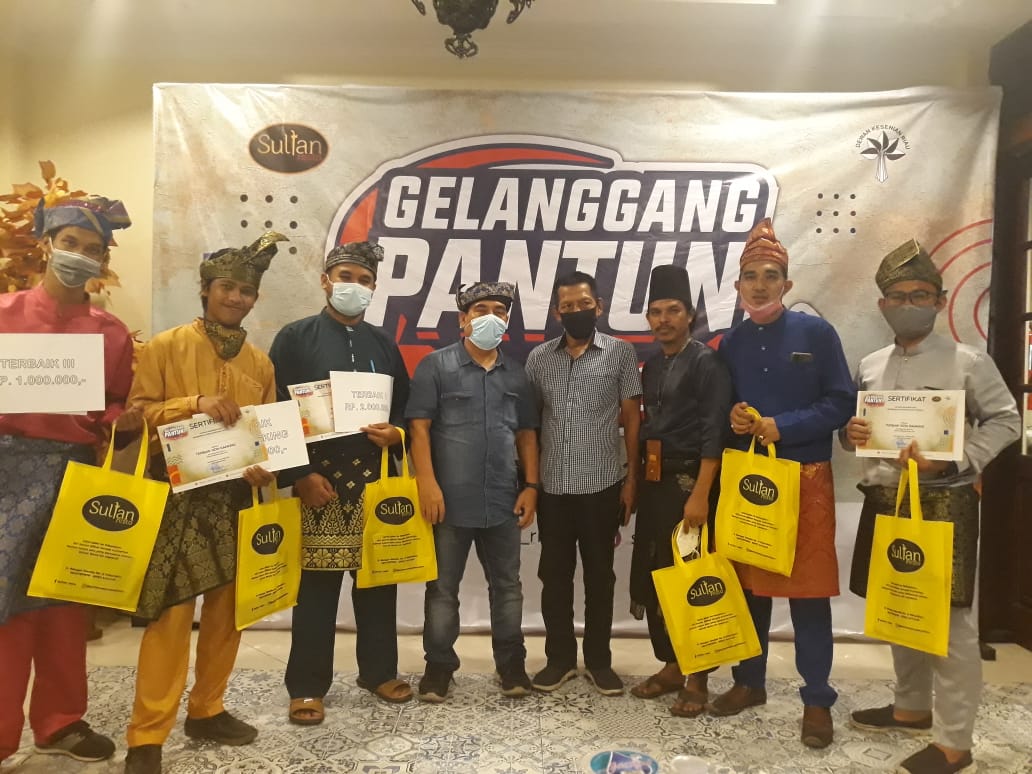Ini Dia Juara Gelanggang Pantun se Riau Ini Dia Juara Gelanggang Pantun se Riaui