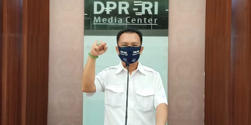 Penanganan Covid-19 Amburadul, ProDEM Desak DPR RI Gunakan Hak Interpelasi Penanganan Covid-19 Amburadul, ProDEM Desak DPR RI Gunakan Hak Interpelasii