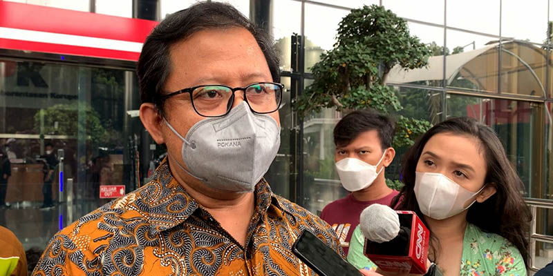 Tidak Gentar Meski Diteror, Ubedilah Badrun Tegas Terus Kawal Kasus Dugaan KKN Gibran-Kaesang Tidak Gentar Meski Diteror, Ubedilah Badrun Tegas Terus Kawal Kasus Dugaan KKN Gibran-Kaesangi