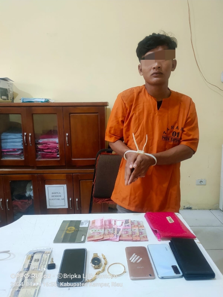Bongkar 2 Rumah Warga di Tapung Hilir, Warga Kijang Jaya Ditangkap Bongkar 2 Rumah Warga di Tapung Hilir, Warga Kijang Jaya Ditangkapi