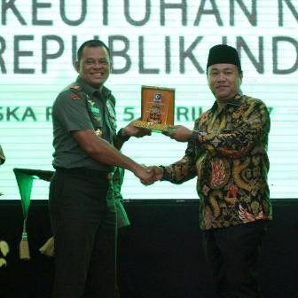 Kahmi Sukses Datangkan Panglima TNI Pada Kuliah Umum di UIN Suska Riau Kahmi Sukses Datangkan Panglima TNI Pada Kuliah Umum di UIN Suska Riaui