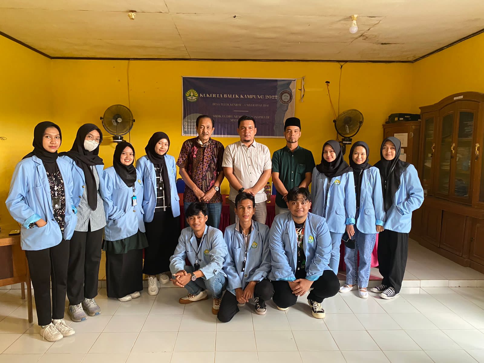 Penerimaan Dan Penyambutan Tim Kukerta UNRI Oleh Kades Teluk Kenidai, Kampar Penerimaan Dan Penyambutan Tim Kukerta UNRI Oleh Kades Teluk Kenidai, Kampari