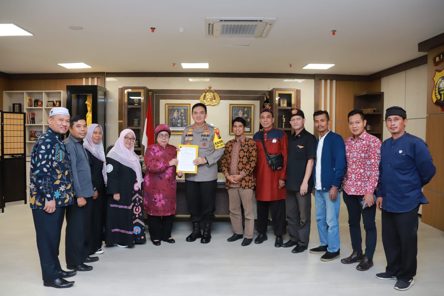 Silaturahmi Ke Kapolda Riau, FORMAPAM Sampaikan Pernyatan Sikap Menolak JP PUB & KTV Silaturahmi Ke Kapolda Riau, FORMAPAM Sampaikan Pernyatan Sikap Menolak JP PUB & KTVi