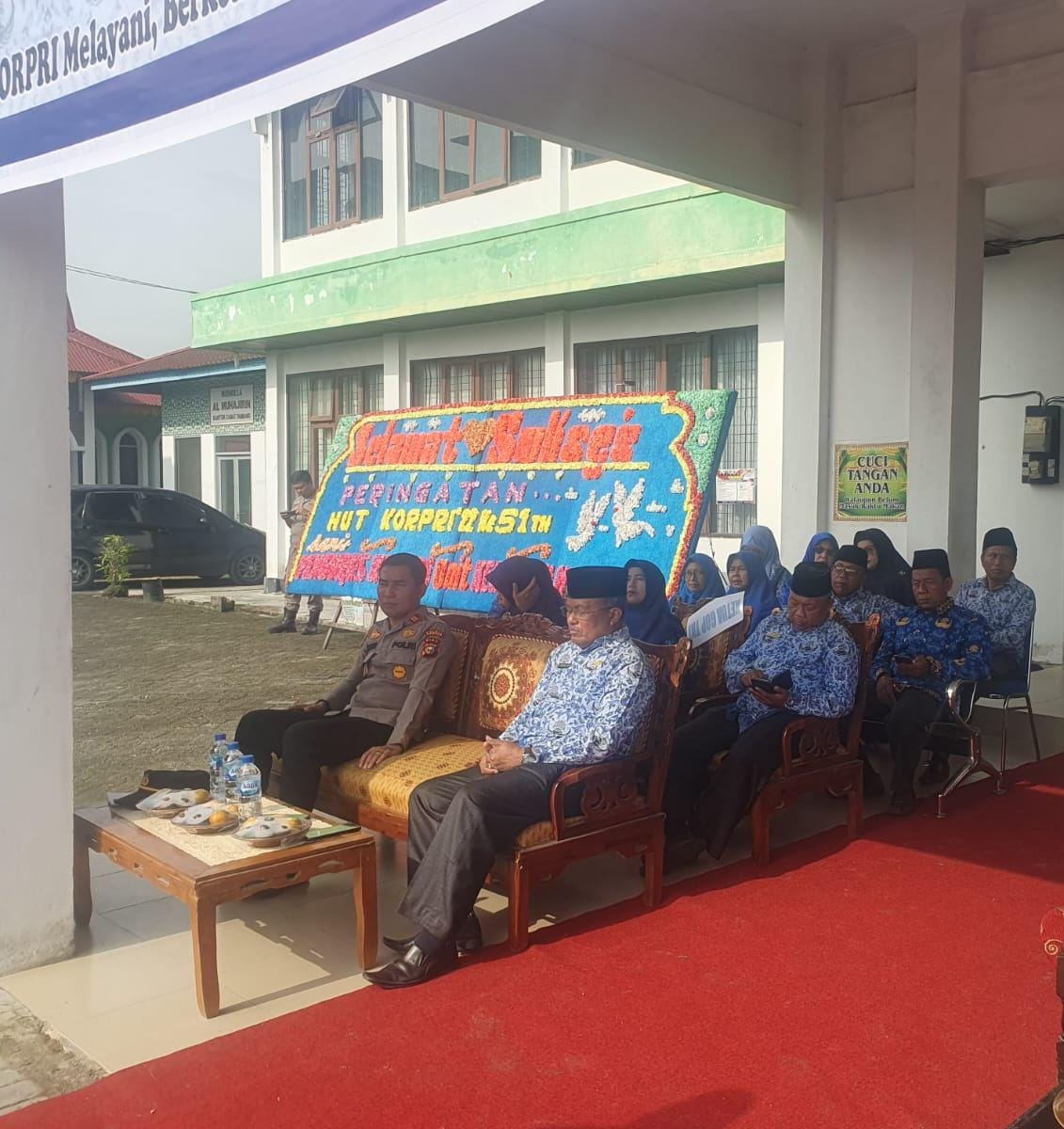 Kapolsek Tambang Hadiri Upacara Peringatan HUT KORPRI Ke-51 Tahun 2022 Kapolsek Tambang Hadiri Upacara Peringatan HUT KORPRI Ke-51 Tahun 2022i