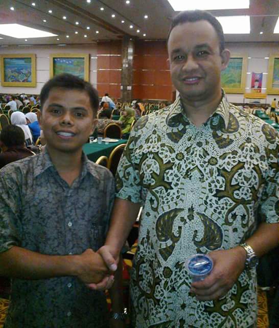 Komunikasi Batik 'Dari Indonesia Untuk Dunia' | Oleh : Assyari Abdullah Komunikasi Batik 'Dari Indonesia Untuk Dunia' | Oleh : Assyari Abdullahi