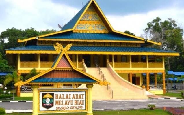 Konflik LAM Riau Memanas, Gedung Balai LAM Digembok Kubu Syahril Abubakar