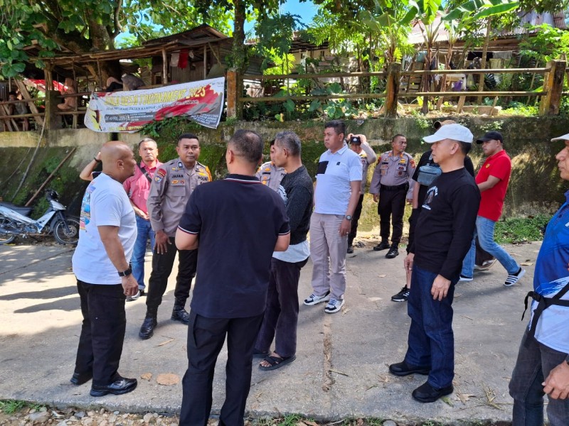 Kapolres Kampar Dampingi Wakapolda Riau Tinjau Persiapan Upacara Hari Lingkungan Hidup di Pulau Tongah Kapolres Kampar Dampingi Wakapolda Riau Tinjau Persiapan Upacara Hari Lingkungan Hidup di Pulau Tongahi