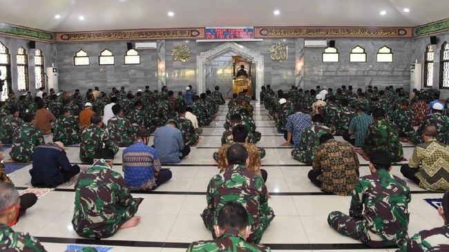 Kemenag Gelar Evaluasi Usai 2 Kali Pelaksanaan Salat Jumat Kemenag Gelar Evaluasi Usai 2 Kali Pelaksanaan Salat Jumati