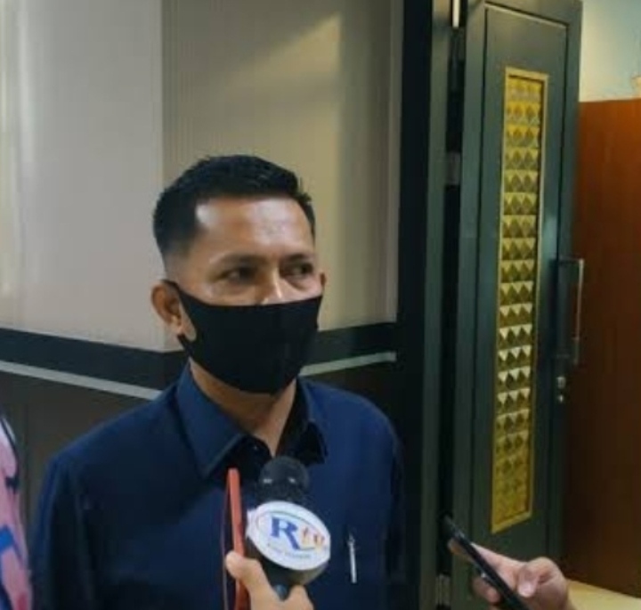 DPRD Kecam Adanya Kerumunan Pengunjung di Giant Panam DPRD Kecam Adanya Kerumunan Pengunjung di Giant Panami