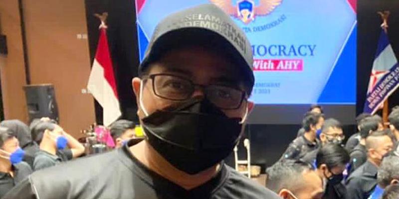 Teuku Riefky Ajak Masyarakat Awasi Kegiatan ‘Begal Politik’ Yang Catut Lambang Demokrat Teuku Riefky Ajak Masyarakat Awasi Kegiatan ‘Begal Politik’ Yang Catut Lambang Demokrati