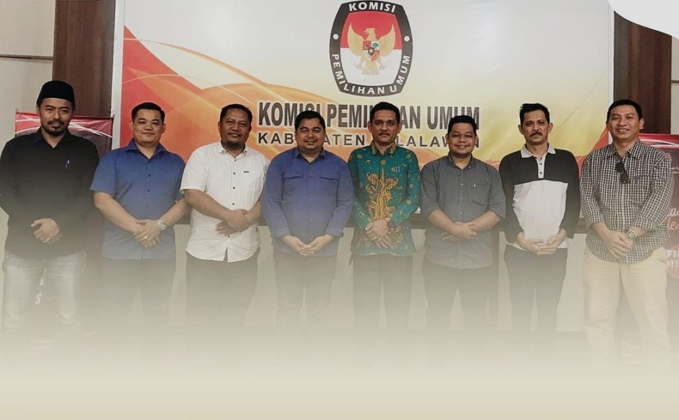 Bawaslu Pelalawan Sambangi KPU di Komplek Bhakti Praja, Bahas Apa ya ? Bawaslu Pelalawan Sambangi KPU di Komplek Bhakti Praja, Bahas Apa ya ?i