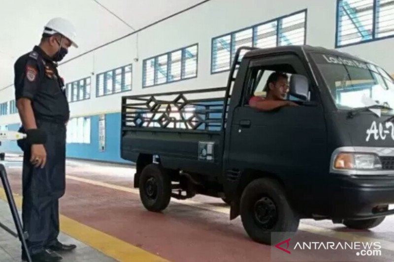 Pekanbaru Ganti 12 Ribu Buku KIR Kendaraan Umum ke Kartu Pintar BLUe