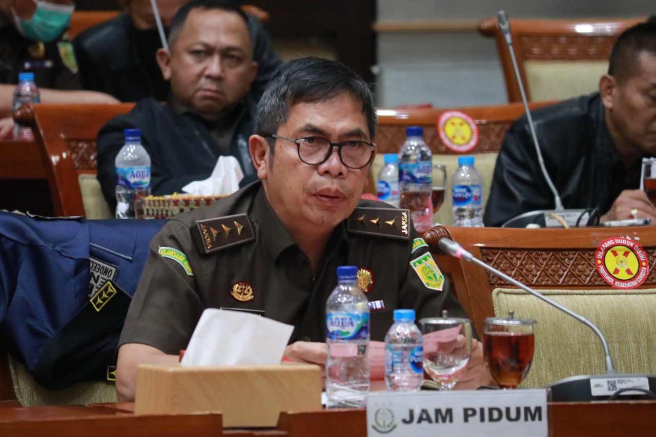 Jaksa Agung Muda Tindak Pidana Umum (JAM-Pidum) Kejaksaan Agung Dr. Fadil Zumhana: Penerapan Restorative Justice dalam Perkara Narkotika, Menyehatkan Pelaku Korban dengan Rehabilitasi Jaksa Agung Muda Tindak Pidana Umum (JAM-Pidum) Kejaksaan Agung Dr. Fadil Zumhana: Penerapan Restorative Justice dalam Perkara Narkotika, Menyehatkan Pelaku Korban dengan Rehabilitasii