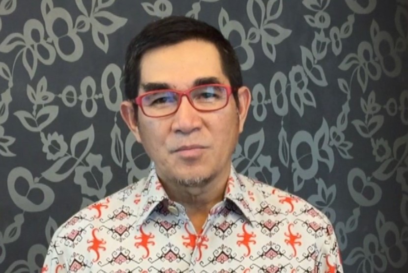 Hamdan Zoelva Imbau Pemerintah tak Lagi Buat Omnibus Law Hamdan Zoelva Imbau Pemerintah tak Lagi Buat Omnibus Lawi