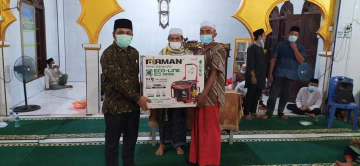 Kades Pulau Birandang ajukan acara adat Maaghak Suwek sebagai kegiatan nasional ke pemerintah Kades Pulau Birandang ajukan acara adat Maaghak Suwek sebagai kegiatan nasional ke pemerintahi