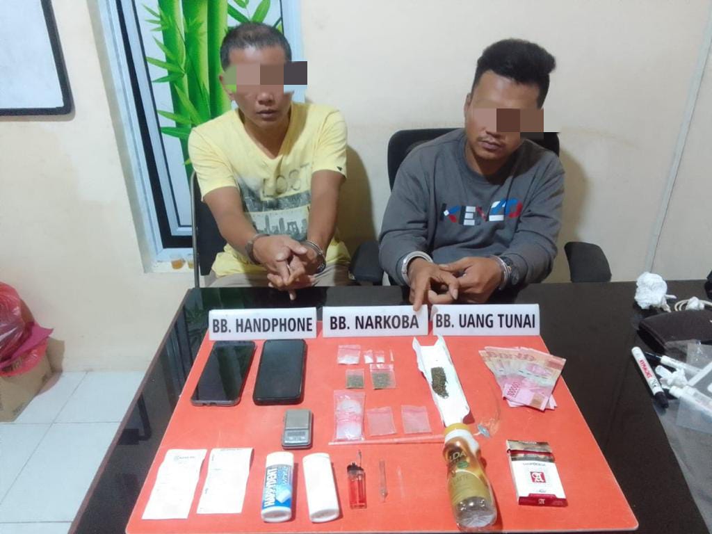 Dua Pelaku Pengedar Narkoba di Tangkap Satnarkoba Polres Kampar Dua Pelaku Pengedar Narkoba di Tangkap Satnarkoba Polres Kampari