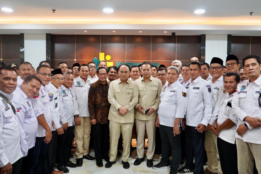 Riau Siap Dukung Program Koperasi Merah Putih, M. Haris Ch: Desa Bersatu Siap Berperan Riau Siap Dukung Program Koperasi Merah Putih, M. Haris Ch: Desa Bersatu Siap Berperani
