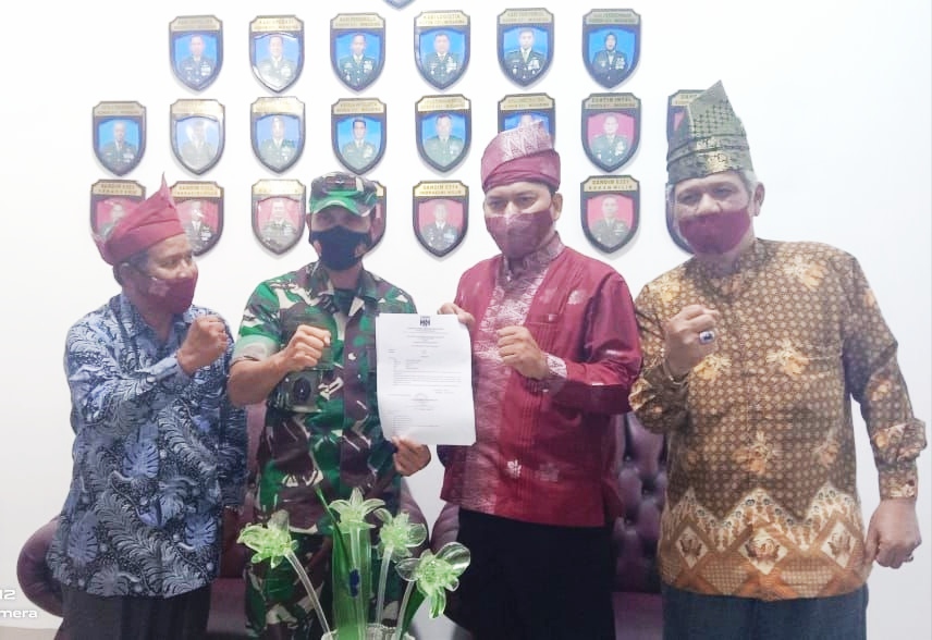 Danrem 031/WB Terima Kunjungan Silaturahmi Panglima PADAN Riau Datuk Khairuddin Al-Young Riau Danrem 031/WB Terima Kunjungan Silaturahmi Panglima PADAN Riau Datuk Khairuddin Al-Young Riaui