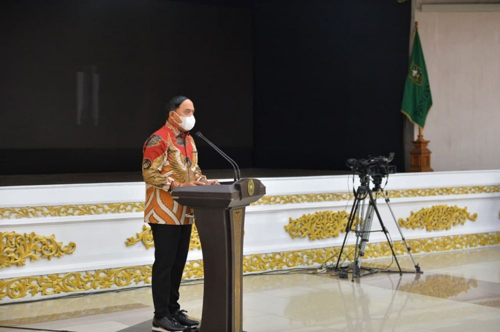 5 Kabupaten/Kota di Riau Terima Penghargaan Peduli HAM, Ini Tanggapan Kakanwil Kemenkumham Riau 5 Kabupaten/Kota di Riau Terima Penghargaan Peduli HAM, Ini Tanggapan Kakanwil Kemenkumham Riaui