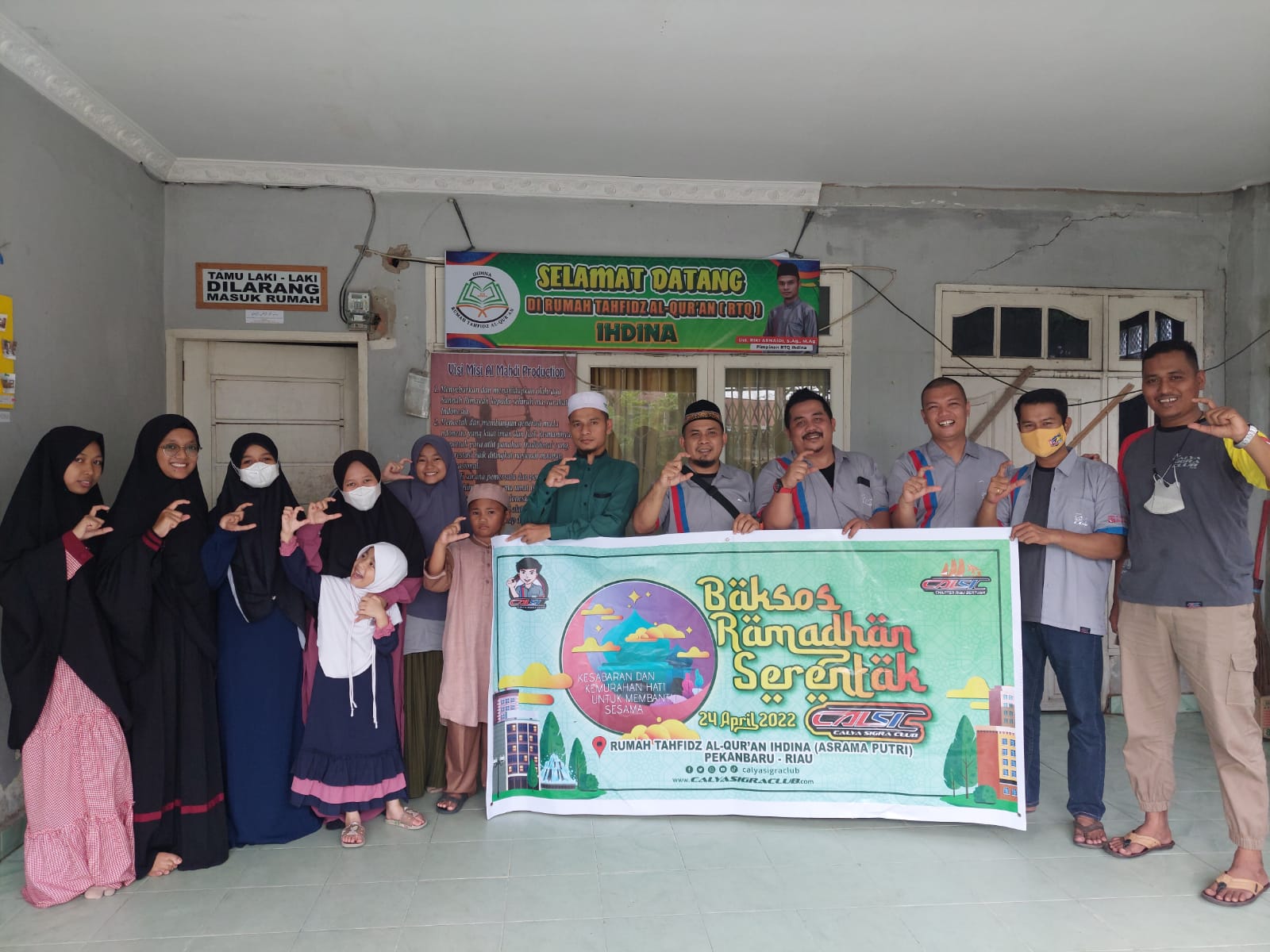 CRB berbagi bingkisan dan sumbangan untuk Rumah Tahfiz Aquran Ihdina Kota Pekanbaru CRB berbagi bingkisan dan sumbangan untuk Rumah Tahfiz Aquran Ihdina Kota Pekanbarui