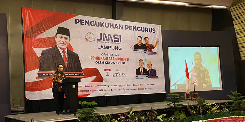Firli Bahuri: Jika Sikap Permisif Terhadap Korupsi Belum Hilang, Kepala Daerah Tunggu Saja Ditangkap Firli Bahuri: Jika Sikap Permisif Terhadap Korupsi Belum Hilang, Kepala Daerah Tunggu Saja Ditangkapi