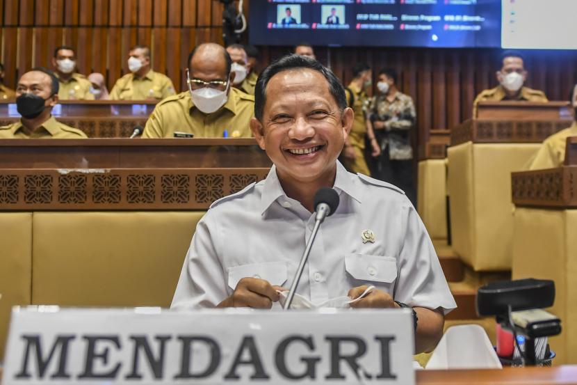 Mendagri Terbitkan SE Pelaksanaan Halal Bihalal Lebaran Mendagri Terbitkan SE Pelaksanaan Halal Bihalal Lebarani