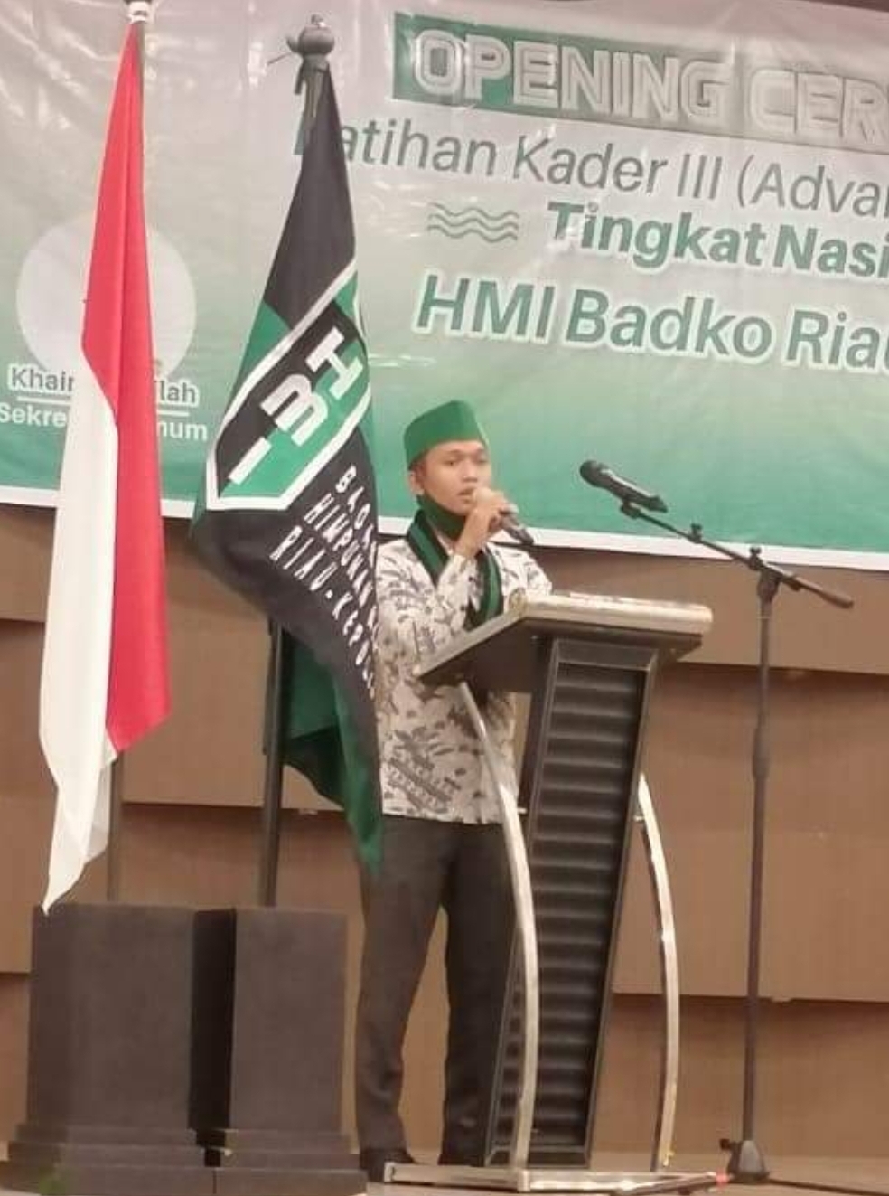 Dukung Revisi UU ITE, Badko HMI Riau Kepri: Selama ini UU ITE Menjadi Momok Menakutkan Dukung Revisi UU ITE, Badko HMI Riau Kepri: Selama ini UU ITE Menjadi Momok Menakutkani