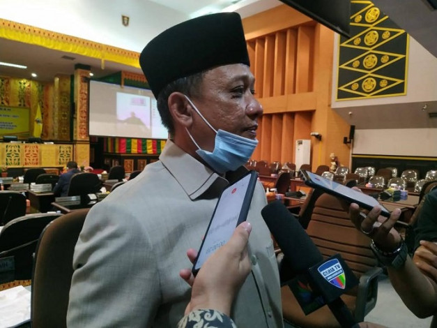 Warga Kota Pekanbaru di Daerah Pemekaran Belum Bisa Urus Administrasi Kependudukan Warga Kota Pekanbaru di Daerah Pemekaran Belum Bisa Urus Administrasi Kependudukani