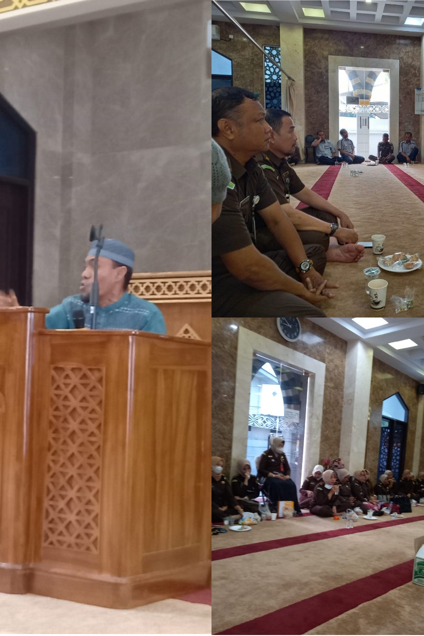 PENGAJIAN RUTIN KEJAKSAAN TINGGI RIAU OLEH UST. H. MARHALIM, S.Ag PENGAJIAN RUTIN KEJAKSAAN TINGGI RIAU OLEH UST. H. MARHALIM, S.Agi