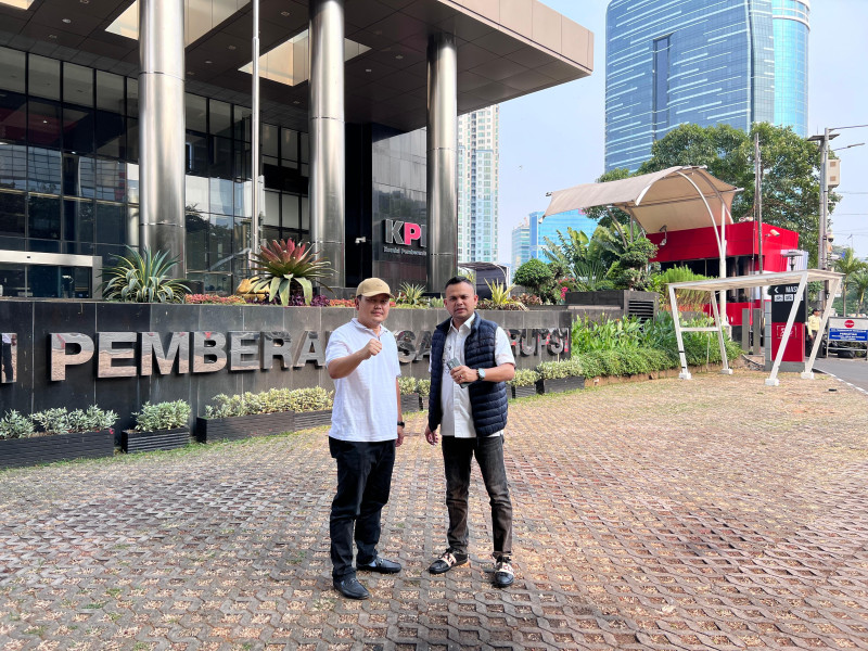 Satgas Kenegrian Kampar Minta KPK Geledah Kantor Bupati Kampar Terkait Dugaan HGU 'Aspal' Milik PT Tasma Puja Satgas Kenegrian Kampar Minta KPK Geledah Kantor Bupati Kampar Terkait Dugaan HGU 'Aspal' Milik PT Tasma Pujai