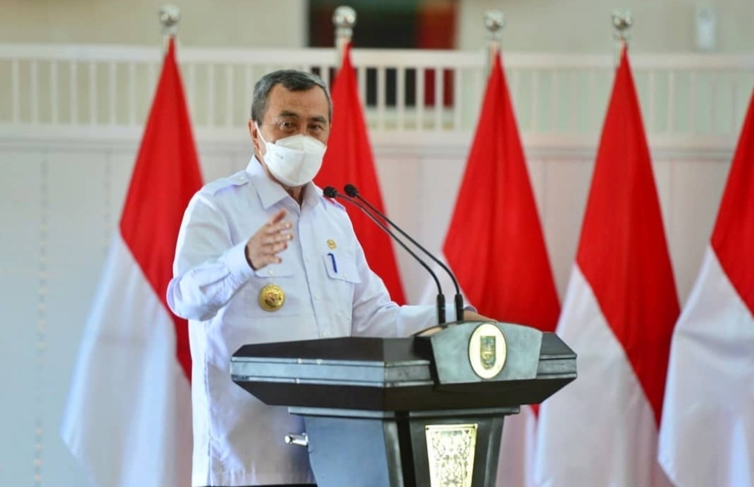 Gubernur Terbitkan SE Laporan Penerimaan Gratifikasi bagi Pejabat dan ASN Pemprov Riau Gubernur Terbitkan SE Laporan Penerimaan Gratifikasi bagi Pejabat dan ASN Pemprov Riaui
