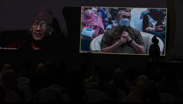 Gubri Minta Bantu Menpar Buka Pintu Bandara SSK II untuk Wisatawan Luar Negeri