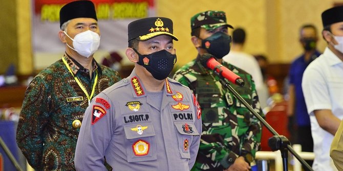 Kapolri: Saya Pastikan Masuk Polisi Tidak Ada yang Bayar Kapolri: Saya Pastikan Masuk Polisi Tidak Ada yang Bayari